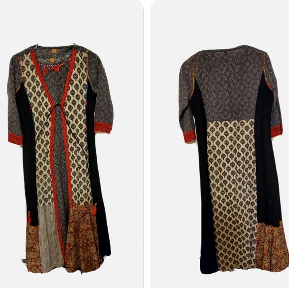 Pakistani gown - Picture 2 of 3